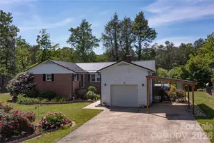 75 Hawthorne Dr, Brevard, NC 28712 - Photo 5