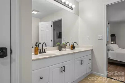 570 Pleasant View Drive, Marion, NC 28752 - Photo 17
