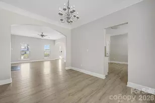 5834 Timbertop Ln, Charlotte, NC 28215 - Photo 11