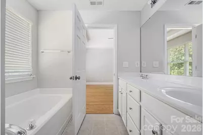5834 Timbertop Lane, Charlotte, NC 28215 - Photo 37