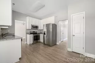 5834 Timbertop Ln, Charlotte, NC 28215 - Photo 13