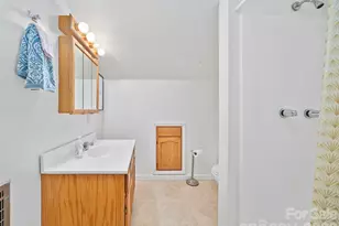 137 Mountain Farm Rd, Burnsville, NC 28714 - Photo 23