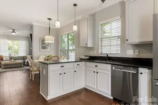 7118 Blakeney Greens Blvd, Charlotte, NC 28277 - Photo 9