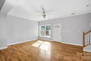 4322 Laurel Hill Ln, Charlotte, NC 28217 - Photo 9