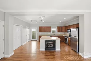 4322 Laurel Hill Ln, Charlotte, NC 28217 - Photo 11
