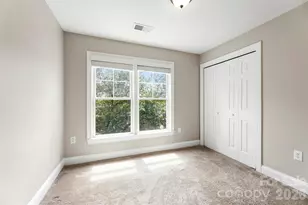 6953 Misty Pine Ln, Charlotte, NC 28217 - Photo 11