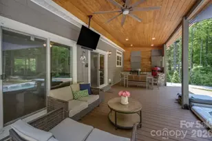 311 Charming Ln, Hendersonville, NC 28792 - Photo 37