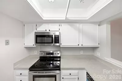 9320 South Vicksburg Park Court, Charlotte, NC 28210 - Photo 7