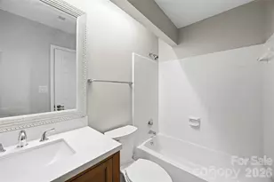 9320 S Vicksburg Park Ct, Charlotte, NC 28210 - Photo 13