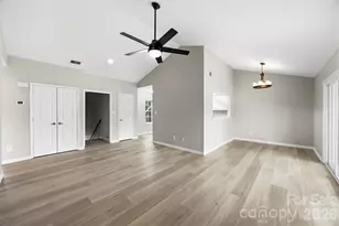 9320 S Vicksburg Park Ct, Charlotte, NC 28210 - Photo 5
