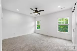 8514 Sharonbrook Dr, Charlotte, NC 28210 - Photo 25