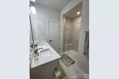 404 Spearfield Lane, Charlotte, NC 28205 - Photo 5