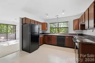 3423 Tinkerbell Ln, Charlotte, NC 28210 - Photo 15