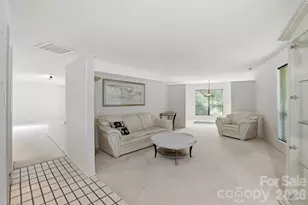 3423 Tinkerbell Ln, Charlotte, NC 28210 - Photo 3