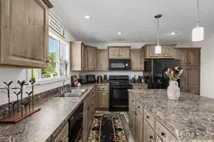 271 Sluder Branch Rd, Leicester, NC 28748 - Photo 7