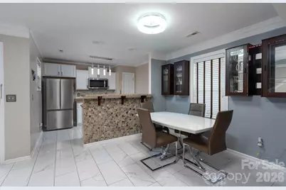 7329 Hidden Creek Drive, Charlotte, NC 28214 - Photo 7