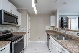 7329 Hidden Creek Dr, Charlotte, NC 28214 - Photo 11
