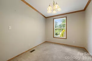 142 Josiah Ln, Hendersonville, NC 28792 - Photo 5