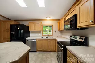 142 Josiah Ln, Hendersonville, NC 28792 - Photo 27