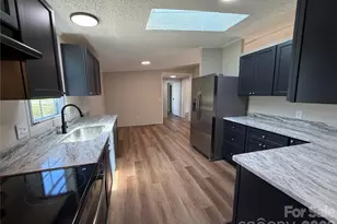 222 E Maine Ave, Bessemer City, NC 28016 - Photo 23