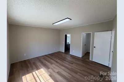 222 E Maine Avenue, Bessemer City, NC 28016 - Photo 3