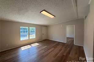 222 E Maine Ave, Bessemer City, NC 28016 - Photo 5