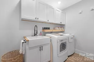 6213 Sharon Rd, Charlotte, NC 28210 - Photo 33