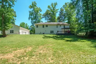 9027 Leah Meadow Ln, Charlotte, NC 28227 - Photo 43