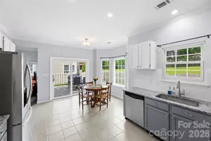 9128 Twilight Hill Ct, Charlotte, NC 28277 - Photo 7