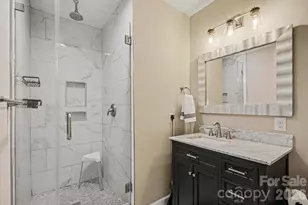6641 Brookmeade Dr, Charlotte, NC 28226 - Photo 25