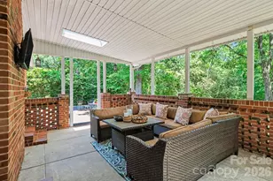 6641 Brookmeade Dr, Charlotte, NC 28226 - Photo 27