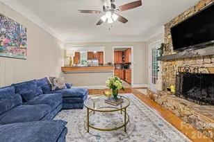 6641 Brookmeade Dr, Charlotte, NC 28226 - Photo 17