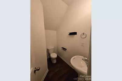9138 Bradstreet Commons Way, Charlotte, NC 28215 - Photo 7