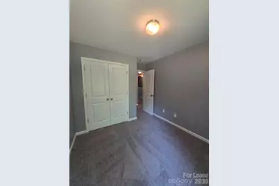 9116 Bradstreet Commons Way, Charlotte, NC 28215 - Photo 5