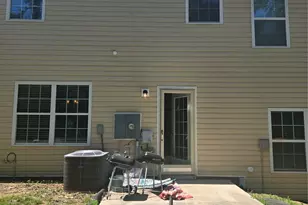 9116 Bradstreet Commons Way, Charlotte, NC 28215 - Photo 7