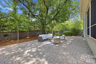 1103 N Sharon Amity Rd, Charlotte, NC 28211 - Photo 39