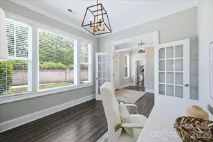 1103 N Sharon Amity Rd, Charlotte, NC 28211 - Photo 7