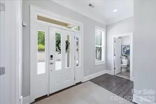 1103 N Sharon Amity Rd, Charlotte, NC 28211 - Photo 5