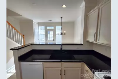 8606 Beaver Creek Drive, Charlotte, NC 28269 - Photo 5