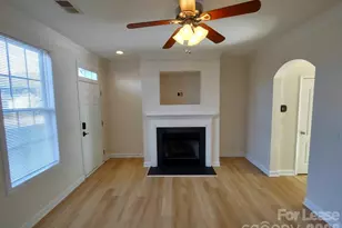 8606 Beaver Creek Dr, Charlotte, NC 28269 - Photo 7