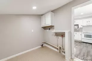 814 Wilbrown Cir, Charlotte, NC 28217 - Photo 17