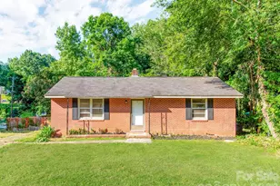 814 Wilbrown Cir, Charlotte, NC 28217 - Photo 1