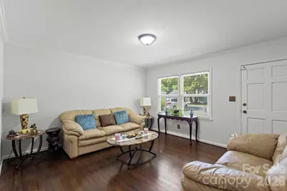 3326 Dunaire Drive, Charlotte, NC 28205 - Photo 7