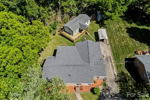 3326 Dunaire Dr, Charlotte, NC 28205 - Photo 1