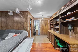 3326 Dunaire Dr, Charlotte, NC 28205 - Photo 27