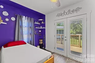 3326 Dunaire Dr, Charlotte, NC 28205 - Photo 35