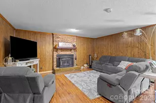 3326 Dunaire Dr, Charlotte, NC 28205 - Photo 23