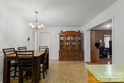 3326 Dunaire Drive, Charlotte, NC 28205 - Photo 11