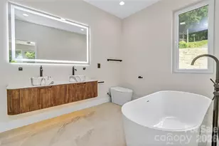 221 Coopers Dr, Hendersonville, NC 28739 - Photo 27