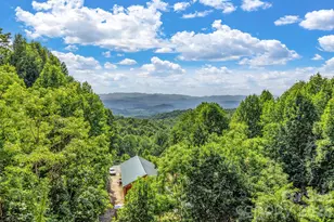 221 Coopers Dr, Hendersonville, NC 28739 - Photo 13